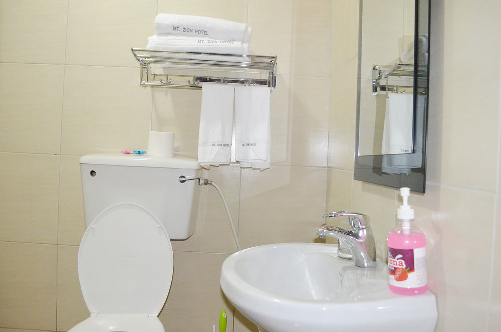 Mt. Zion Hotel Annex Kampala Ngoại thất bức ảnh